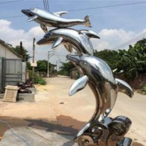 公园不锈钢跳跃玩球的海豚雕塑