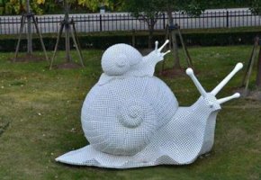 不锈钢公园母子蜗牛雕塑