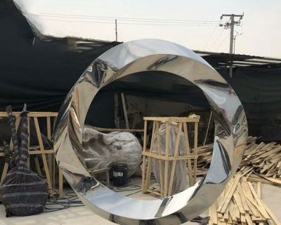 不锈钢抽象镜面圆环雕塑1