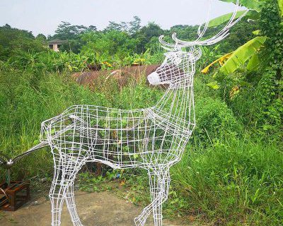 不锈钢花园镂空鹿雕塑