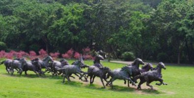 公园群马动物铜雕