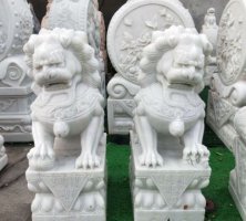 汉白玉故宫制作狮子雕塑