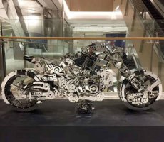 不锈钢抽象摩托车雕塑