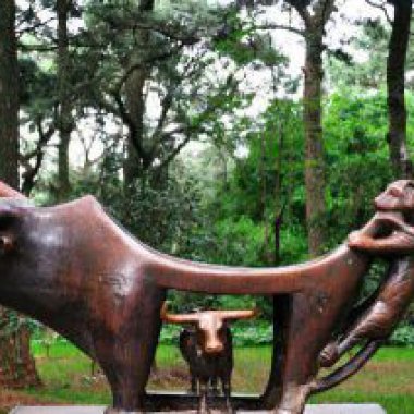 公园抽象牛景观铜雕