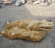 鳄鱼动物石雕-水塘动物摆件玻璃钢仿真鳄鱼