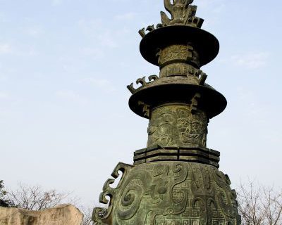 大型三足香炉寺庙铜雕