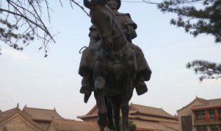 街边骑马的蒙古人物景观铜雕