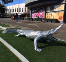不锈钢公园动物鳄鱼雕塑