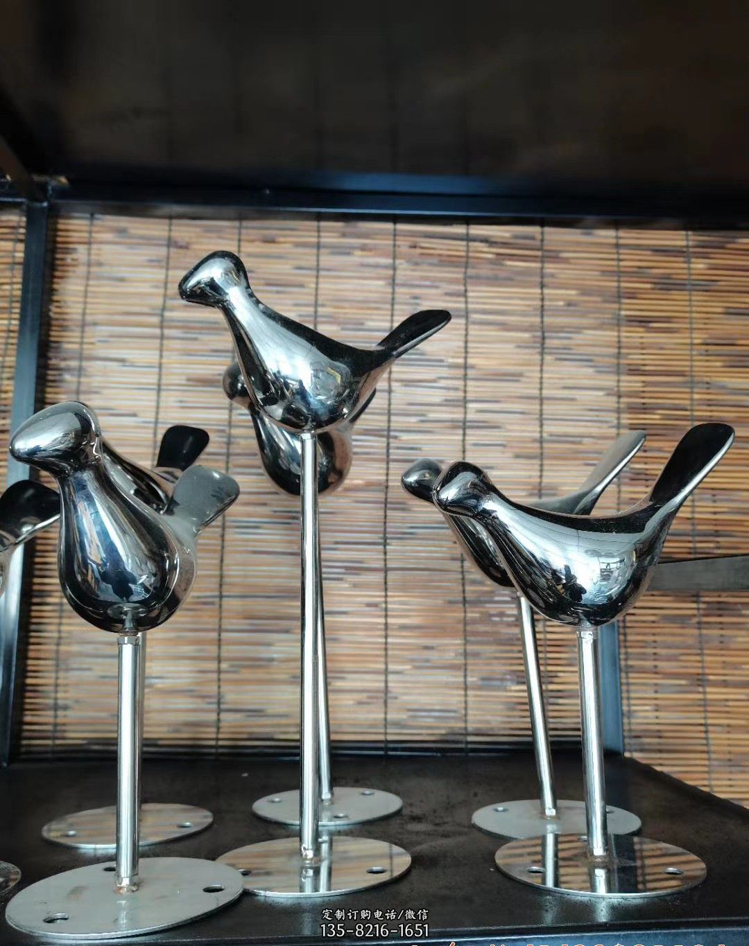 不锈钢抽象小鸟雕塑