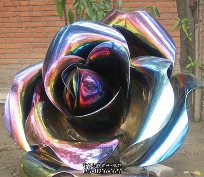 彩色创意不锈钢玫瑰雕塑