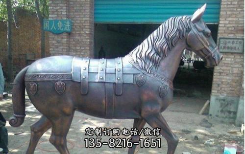 遵化市雕塑英雄骑马