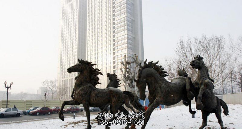 公園飛奔的馬群動物銅雕