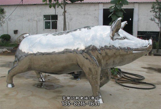 不锈钢公园动物猪雕塑