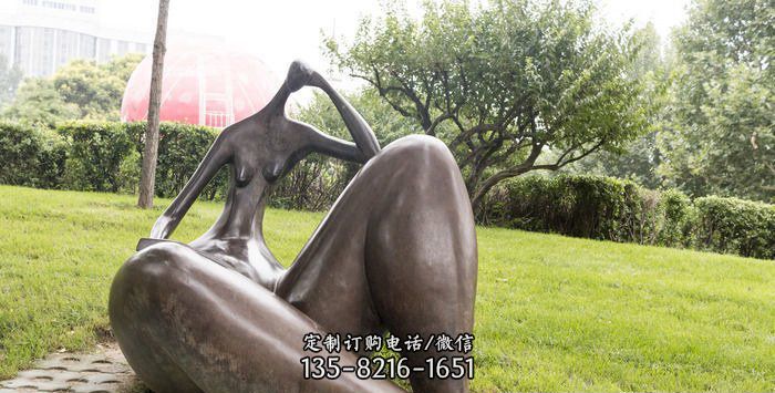 公园抽象女人景观铜雕
