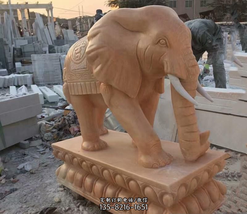 晚霞红元宝大象招财动物雕塑图片
