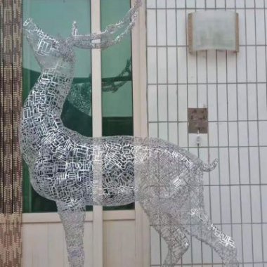 不锈钢铁艺镂空鹿雕塑公园园林景观动物摆件