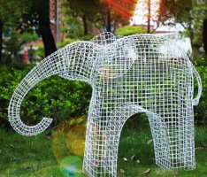 不锈钢镂空大象雕塑112