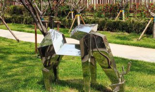 镜面几何不锈钢抽象鹿雕塑