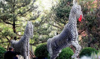 园林不锈钢抽象马动物雕塑