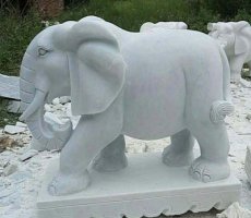 大理石卷鼻大象雕塑