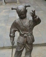 步行街打陀螺的小男孩景观铜雕