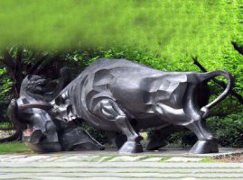 不锈钢抽象雕塑牛