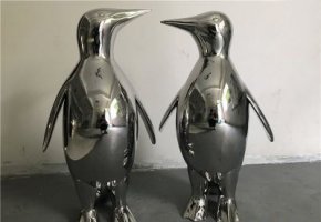 不锈钢抽象企鹅雕塑
