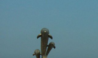 海豚戏水海边景观铜雕