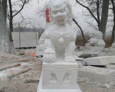 踩球北京狮石雕