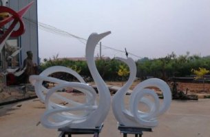 不锈钢抽象天鹅项目