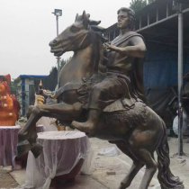 铜雕现代骑马人物公园景观