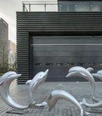 广场不锈钢海豚景观雕塑