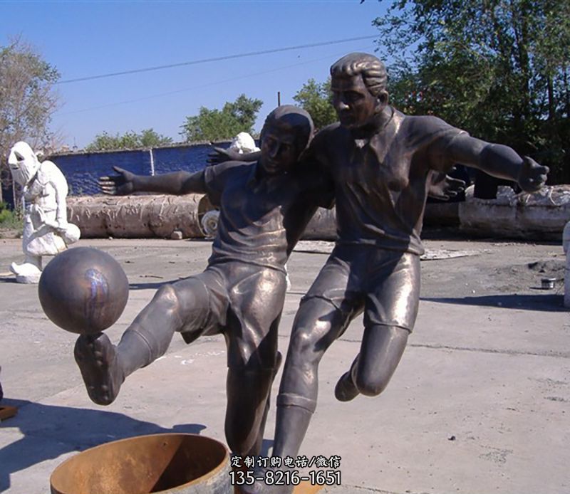 瓯海区校园踢足球铜雕塑