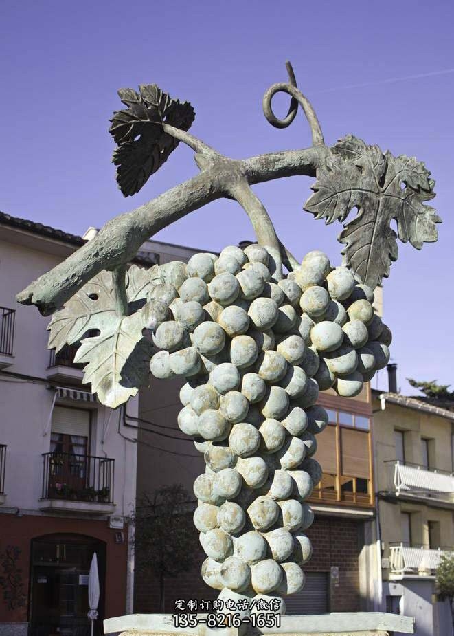 公园铜雕葡萄-葡萄雕塑景观