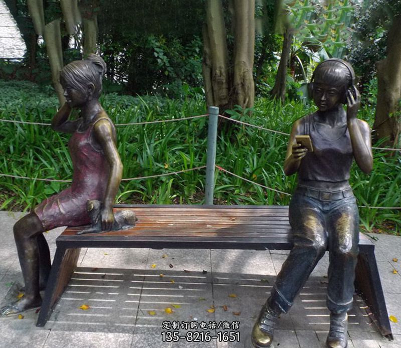现代时尚女孩公园景观铜雕