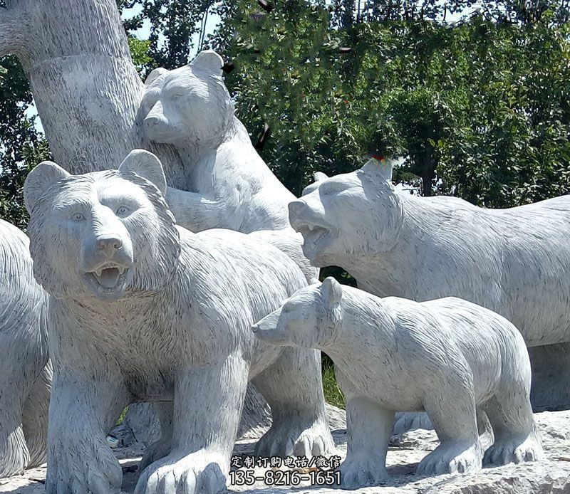 大理石北极熊动物群雕图片