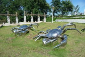 不锈钢公园螃蟹雕塑