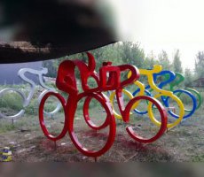 不锈钢骑自行车抽象人物雕塑