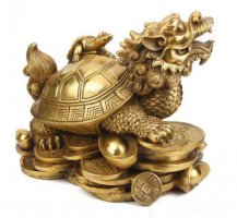 铜雕招财龙龟-捡龙龟雕塑