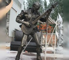 男人弹吉他人物景观铜雕