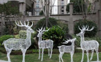 不锈钢镂空鹿别墅景观雕塑