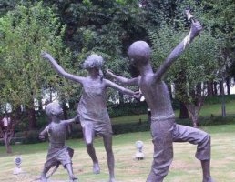 放风筝的儿童公园人物铜雕