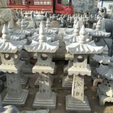 镂空广场日式石灯雕塑