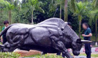 大型公园动物牛铜雕塑