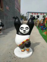 熊猫雕塑-学校幼儿园摆放双手举起的玻璃钢熊猫雕塑