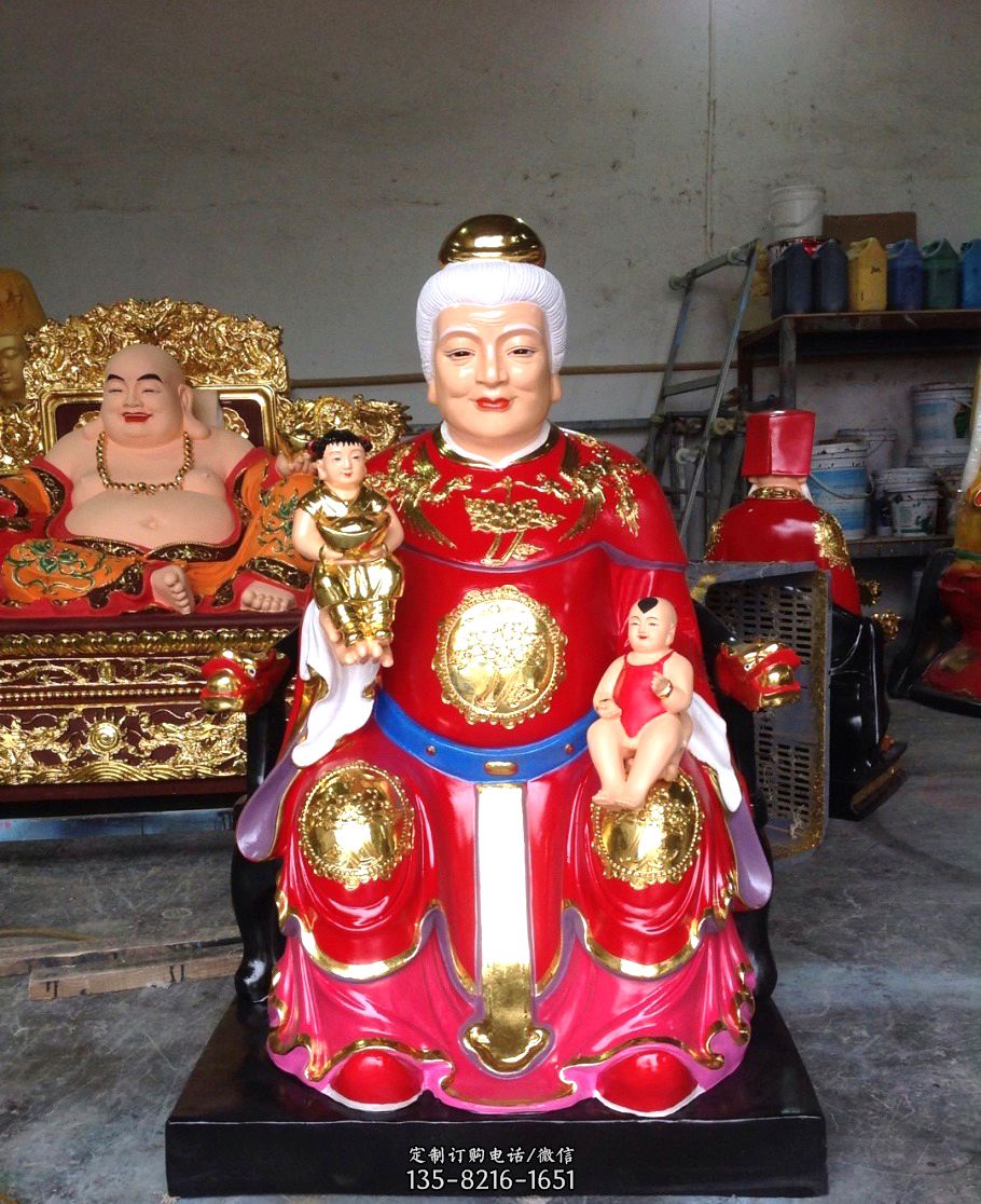 聂拉木县三圣母神塑像